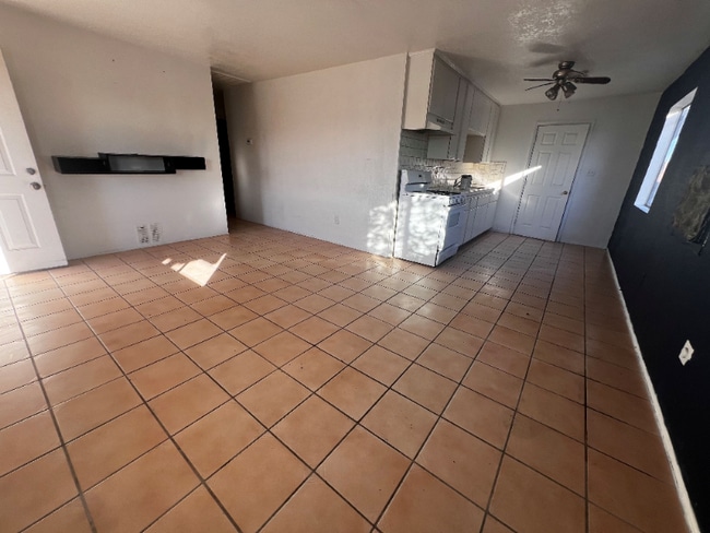 Foto del edificio - 137 San Carlos St