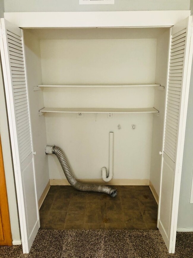 Foto del edificio - Great looking condo in a nice and clean complex