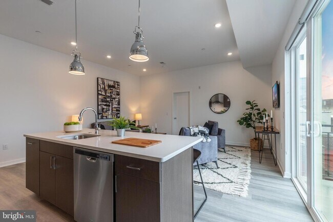 Photo - 710 N 16th St Apartment