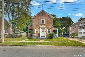 Building Photo - 36 Carver St