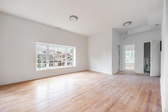 Foto del edificio - 3109 N Harding Ave