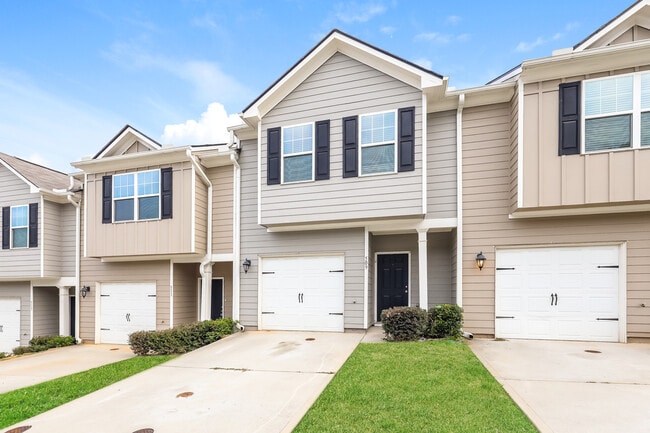 Building Photo - 509 Highwood Ln