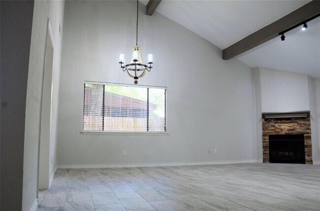 Foto del edificio - 182 Timber Mill St