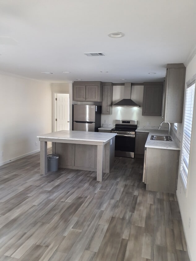 Foto principal - 1622 Jarrard Way