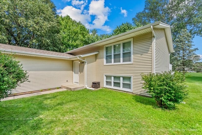 Building Photo - 485 N Airlite St