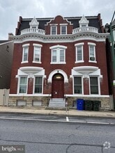 Building Photo - 130 S Potomac St