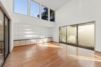 Building Photo - 1201 Autrey St