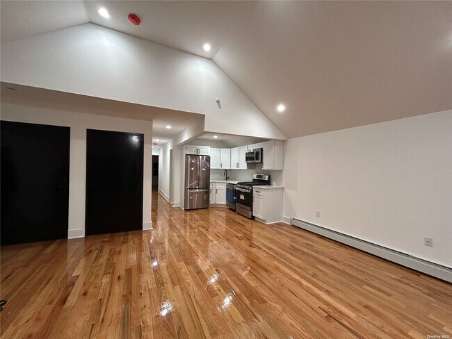 Building Photo - 506 Beach 69th St