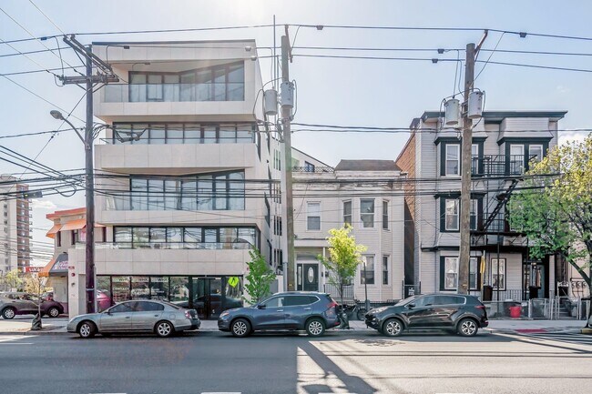 Foto del edificio - 2806 Palisade Ave