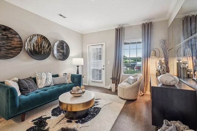 1BR, 1BA - Tranquility - 802SF - Kitchen - The Cascades