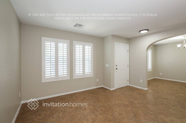 Foto del edificio - 5349 N Santa Fe Heights St