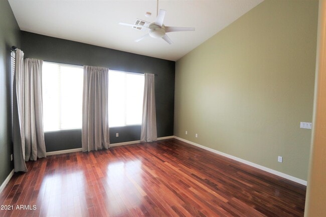 Building Photo - 2280 E Indian Wells Dr