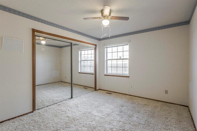 Foto del edificio - 2804 NW 158th St