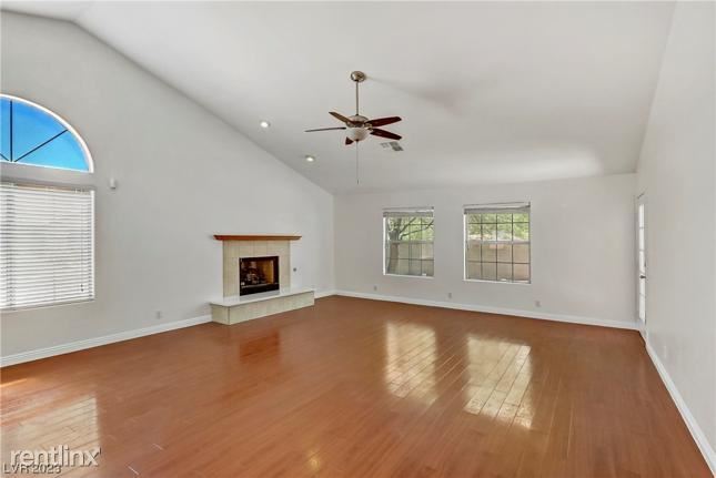 Building Photo - 3 br, 2 bath House - 428 R Mountain Top Court