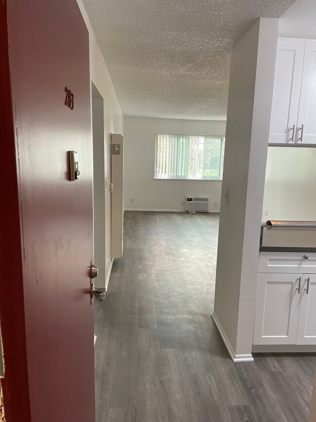 Unit 203 Entry View - La Villa Mesa