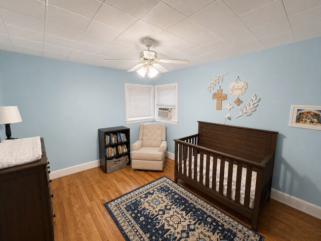 Foto del edificio - 901 Rabens Ave