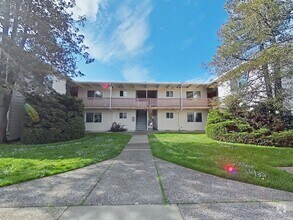 Building Photo - 960 NW Cleveland Ave