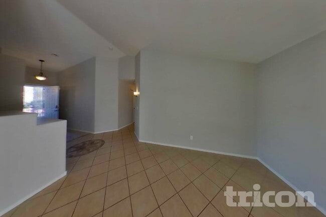 Building Photo - 604 Lively Fiesta Way