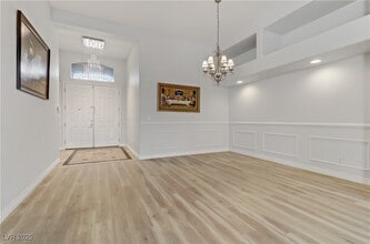 Building Photo - 7215 N Buttons Ridge Dr