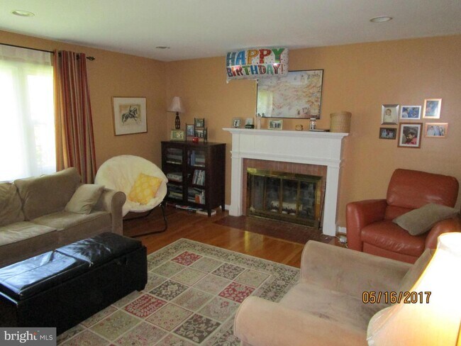 Building Photo - 2526 N George Mason Dr