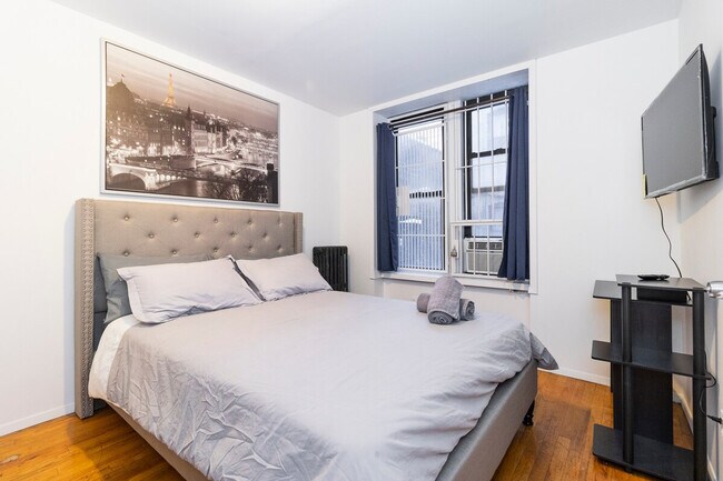 Foto del edificio - 316 E 96th St