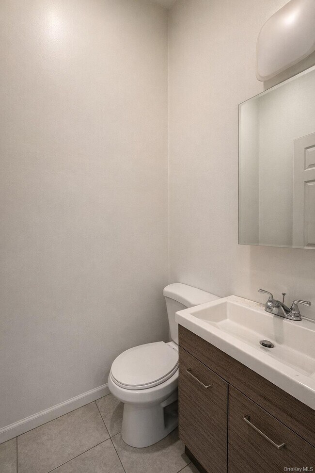 Building Photo - 420 Broadway