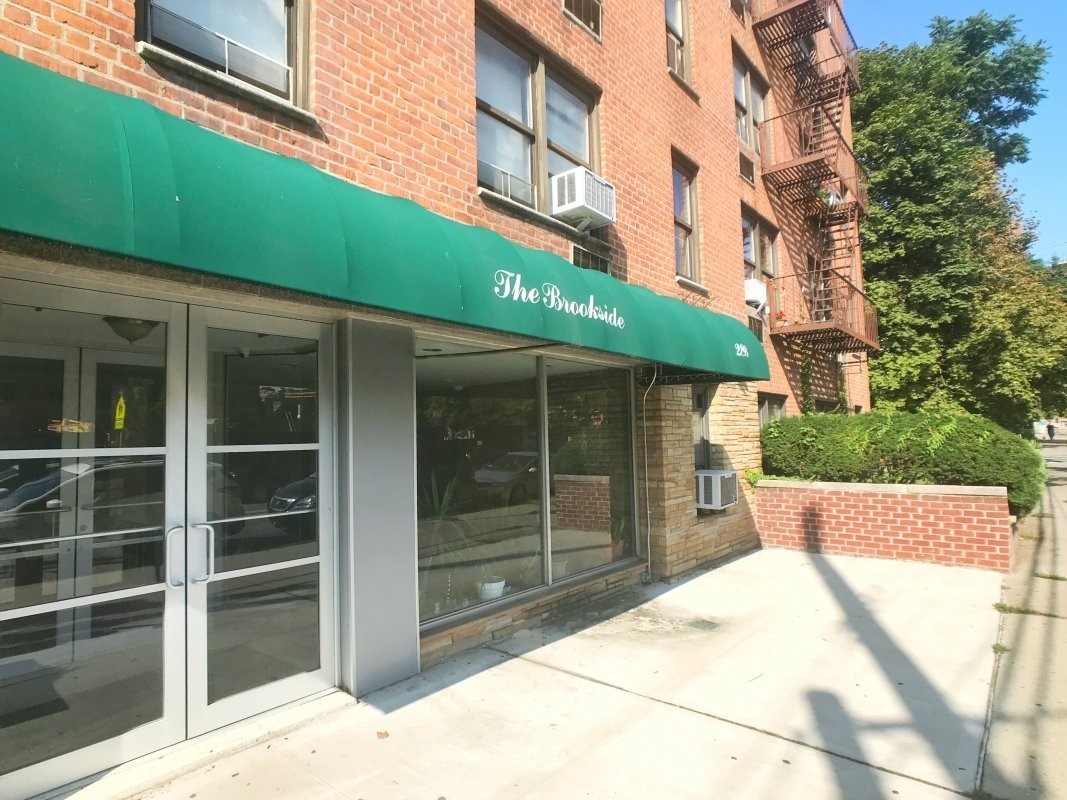 Primary Photo - 288 West 238th Street