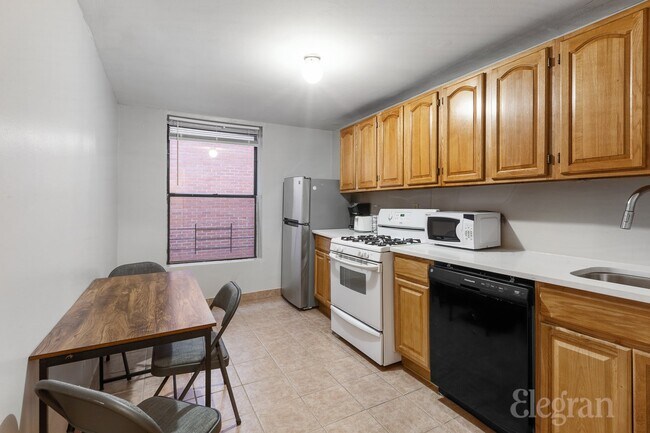 Foto del edificio - 1403 5th Ave