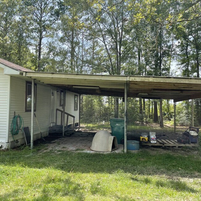 Foto del edificio - 20455 Perrilloux Rd