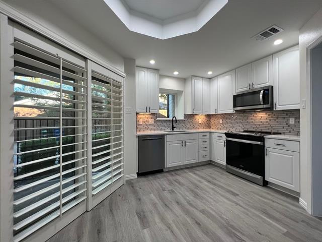 Foto del edificio - 4046 Rive Ln
