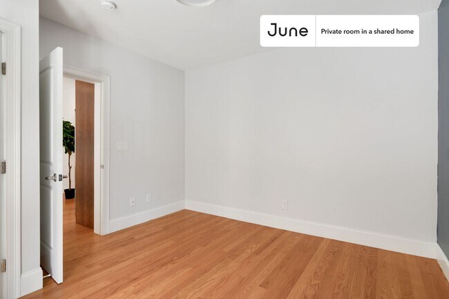 Foto del edificio - Room in Shared 5 bed/2 bath home in Allston