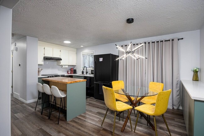 Foto del edificio - 9465 S Streatham Rd