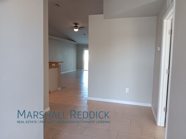 Foto del edificio - 1026-1030 Andalusia Blvd