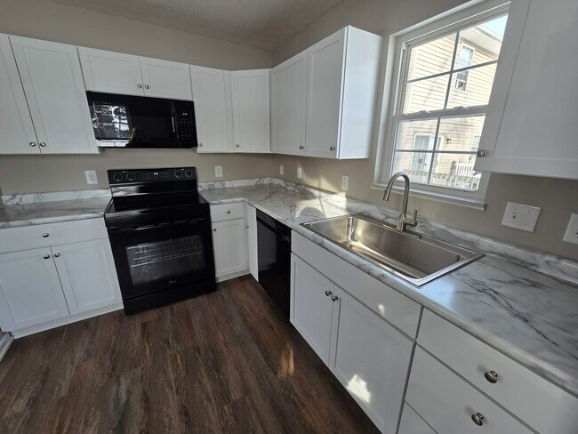 Foto del edificio - 1674 Ridgeview Ct