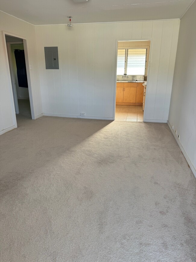 Building Photo - 3032 Lakimau St