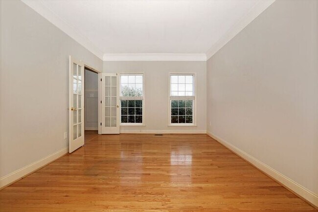 Building Photo - Executive Single Family Style Home for lease