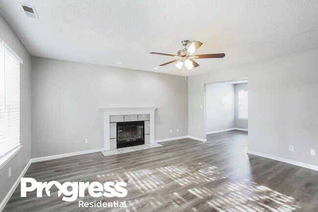 Foto del edificio - 4029 Willow Ct