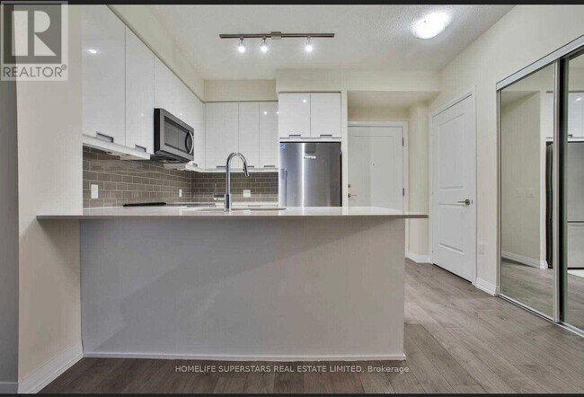 Building Photo - 65 Watergarden Dr