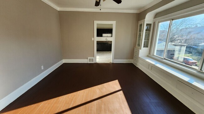 Foto del edificio - 3545 E 110th St