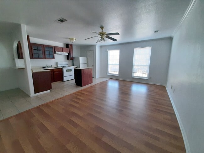 Foto del edificio - 4542 Otterbury Dr