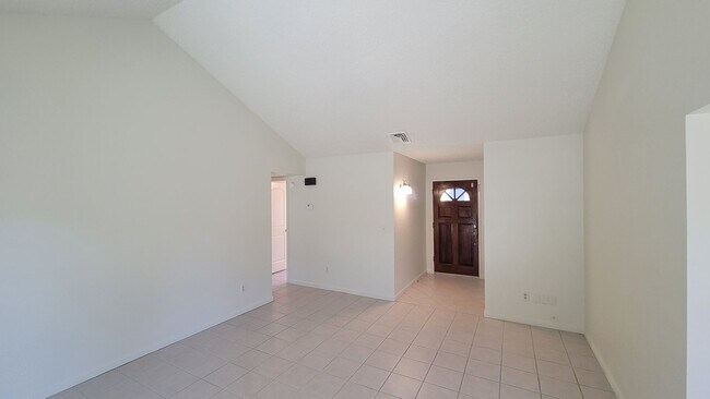 Foto del edificio - 3612 Wild Palms Dr