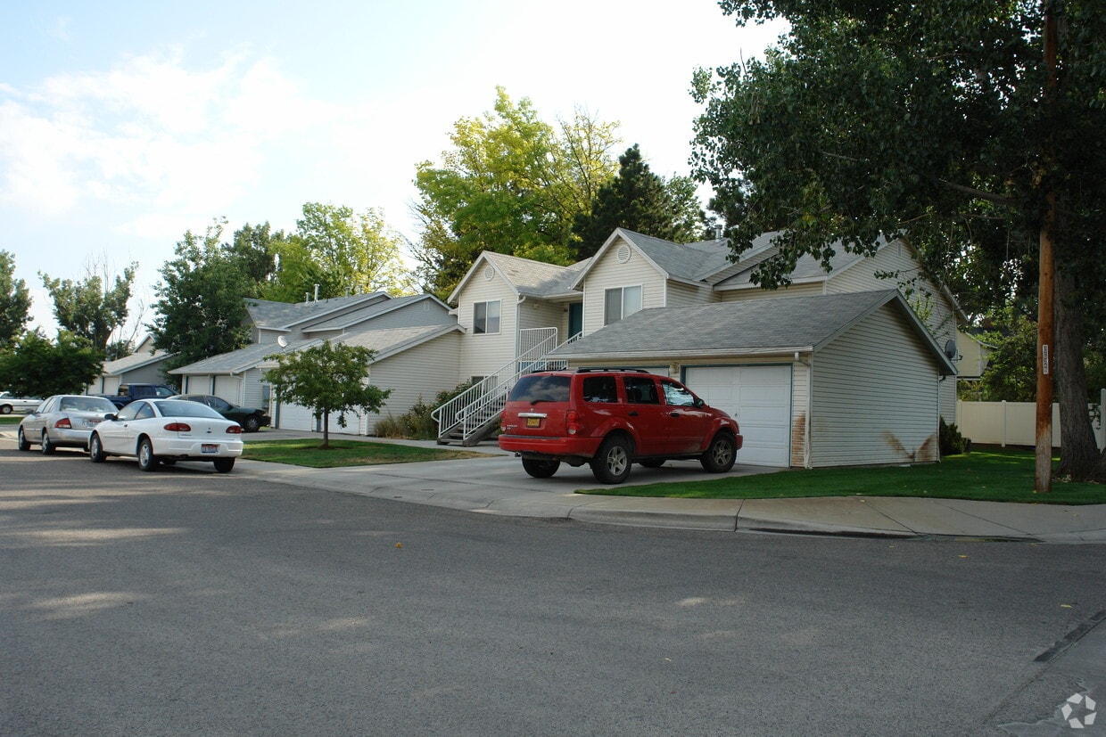 Building Photo - 1425 N Bluff St