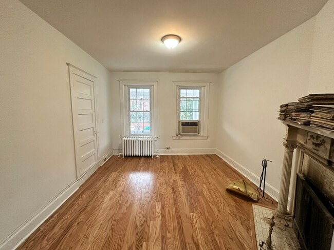 Building Photo - Stylish and Renovated 1BR, 1BA Condo Nestl...