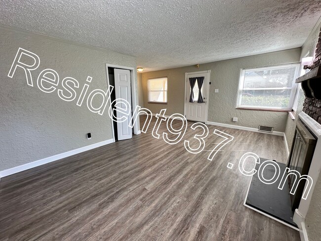 Building Photo - Charming 2 Bed 1 bath in Kettering