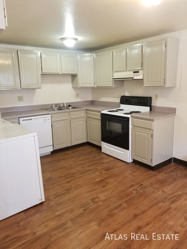 Photo - 2912 Sage St Apartment