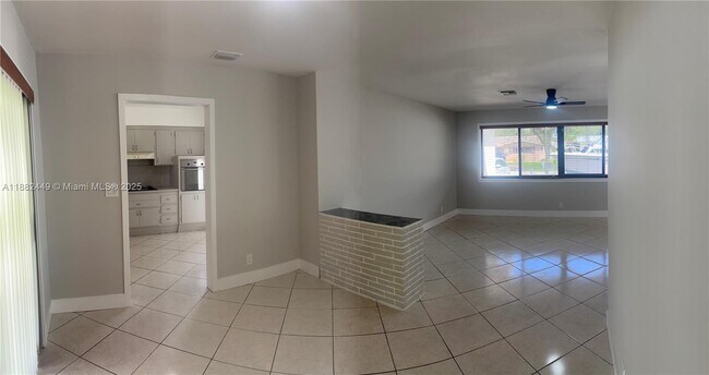 Foto del edificio - 5020 Tyler St
