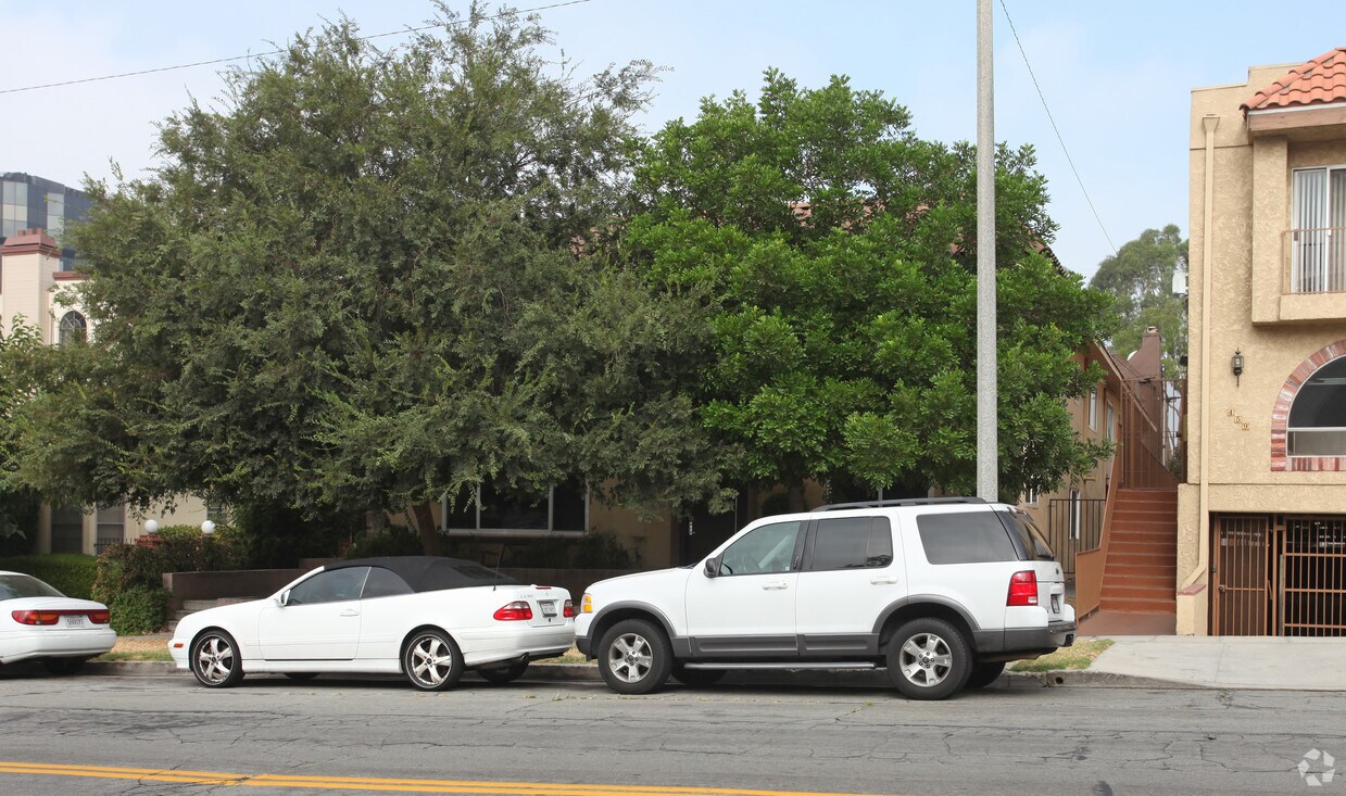 Foto del edificio - 453 E Orange Grove Ave