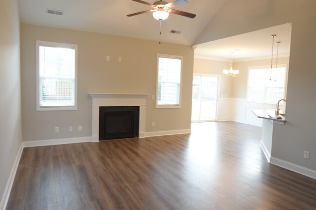 Building Photo - 1308 Teddy Rd