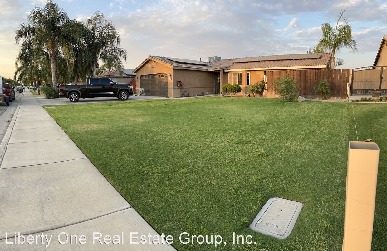 4 br, 2 bath House 886 Mast Ave House Rental in McFarland, CA