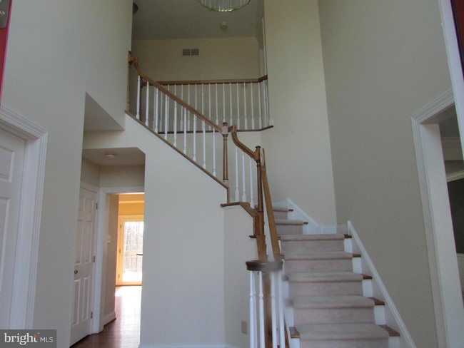 Building Photo - 17 Wilkinson Dr